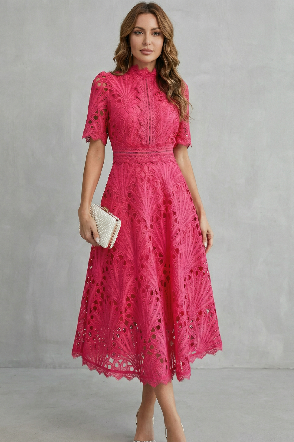 SERAPHINA - Vestido Midi Rendado Gola Alta