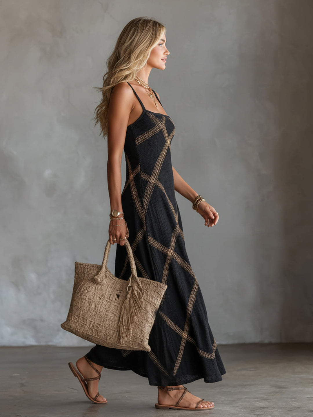 Nayara – Crna Boho s Uzorkom