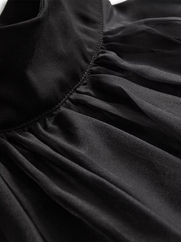 Elegantna Crna Chiffon Bluzica s Visokim Ovratnikom