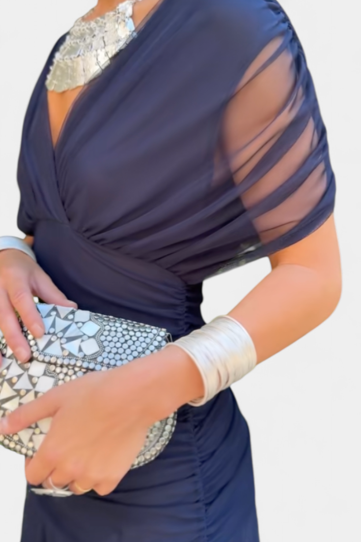 Luana - Elegantna haljina s V izrezom