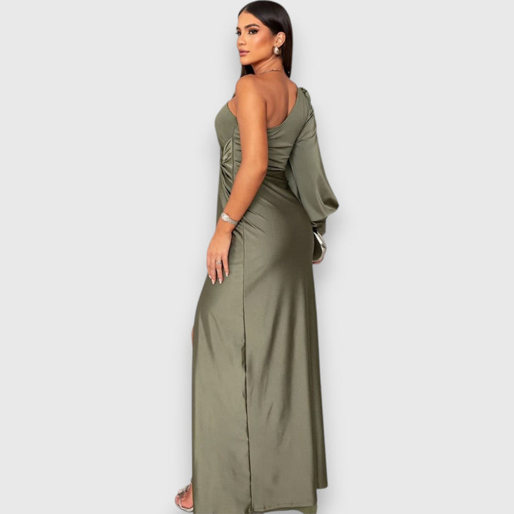 Vera – Elegantna i Moderna Haljina za Svaku Priliku
